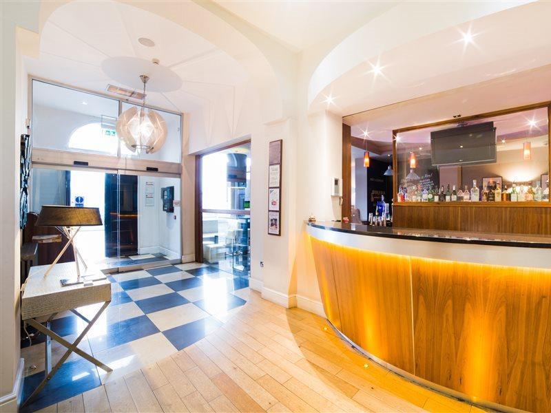 Oyo Imperial Hotel Barrow-in-Furness Bagian luar foto