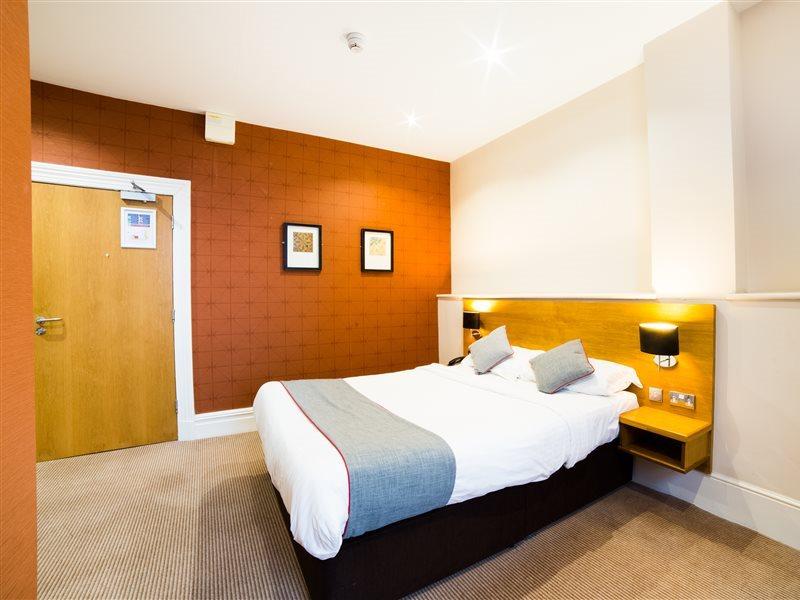 Oyo Imperial Hotel Barrow-in-Furness Bagian luar foto