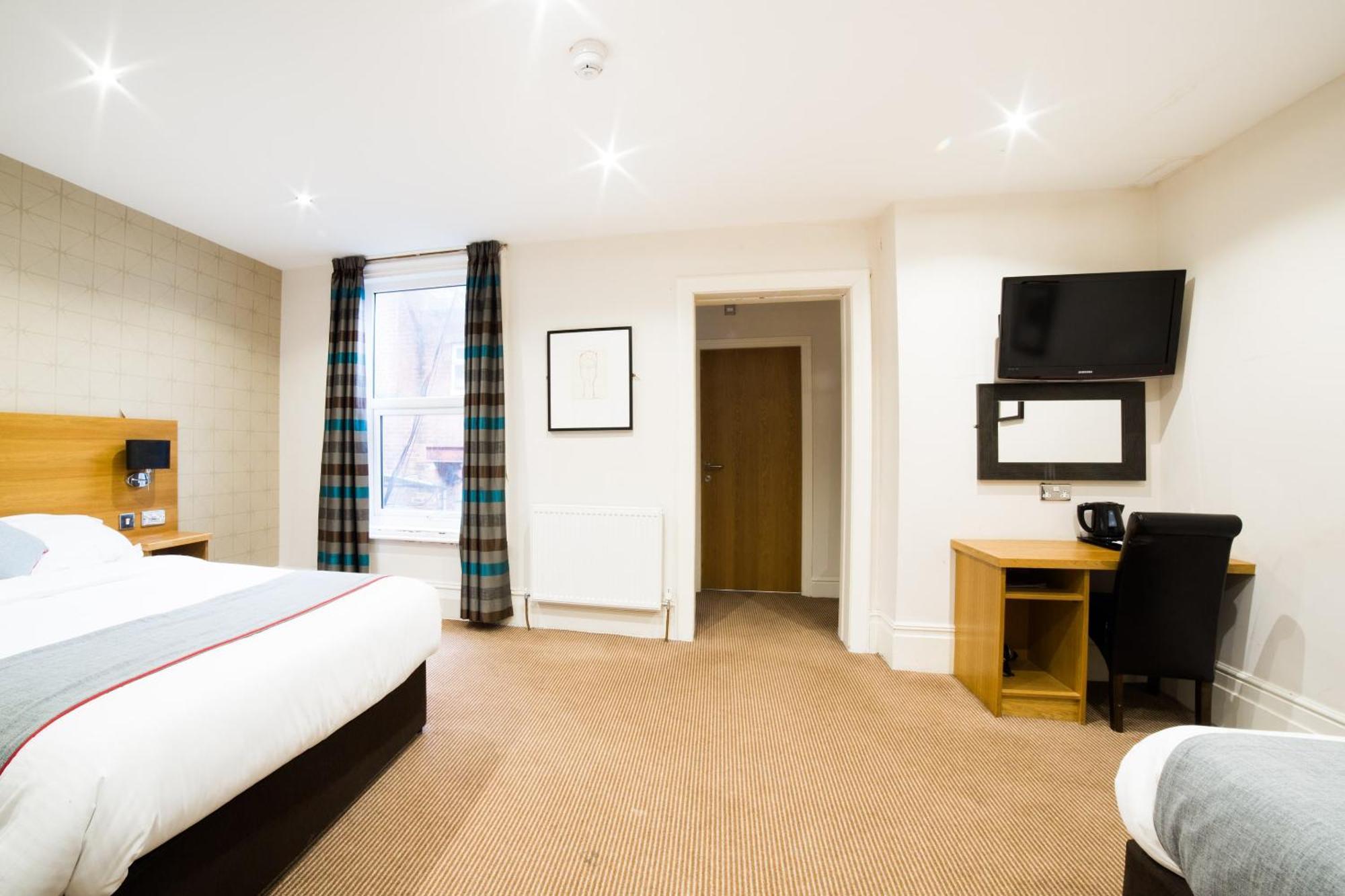 Oyo Imperial Hotel Barrow-in-Furness Bagian luar foto