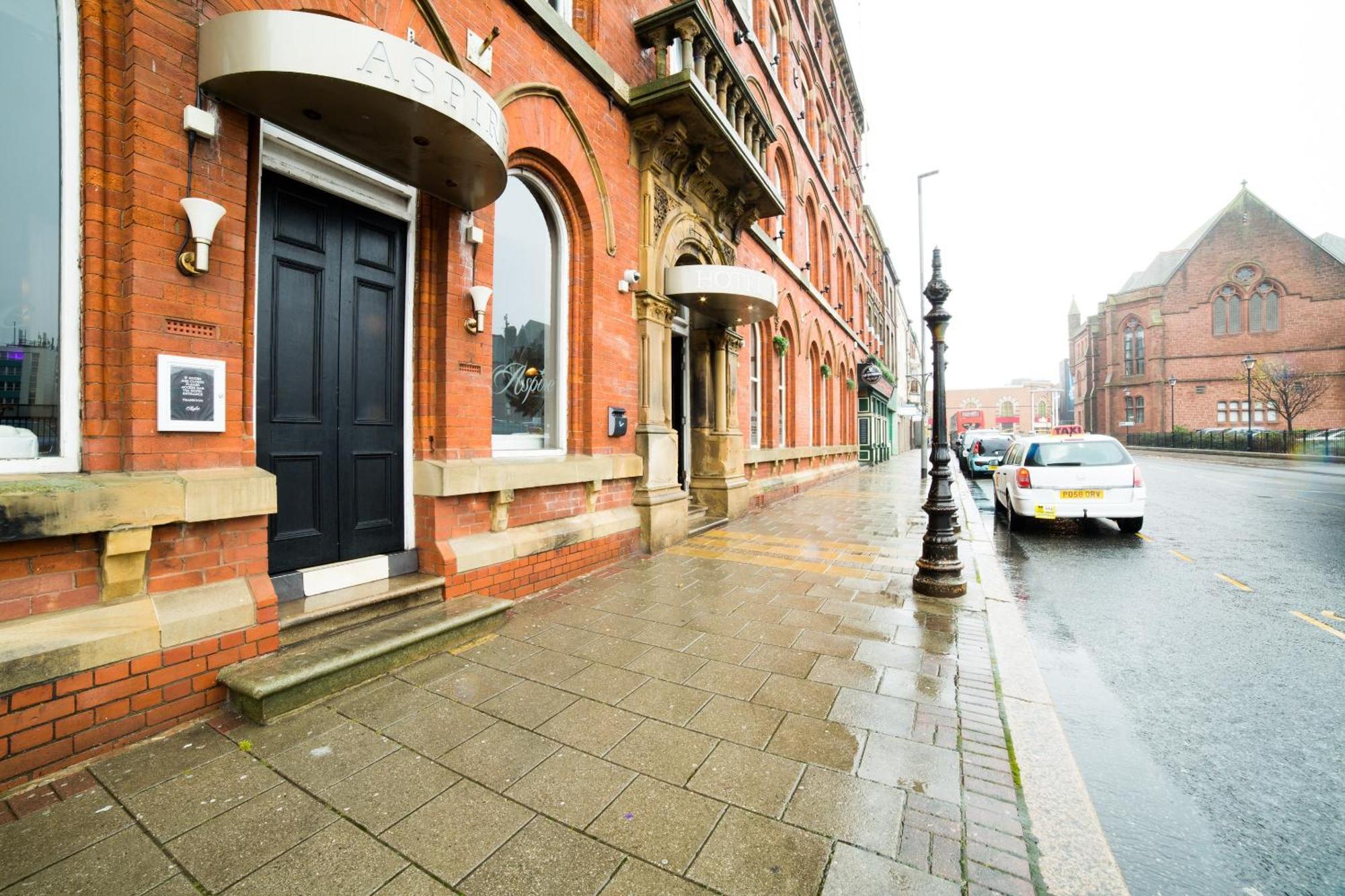 Oyo Imperial Hotel Barrow-in-Furness Bagian luar foto