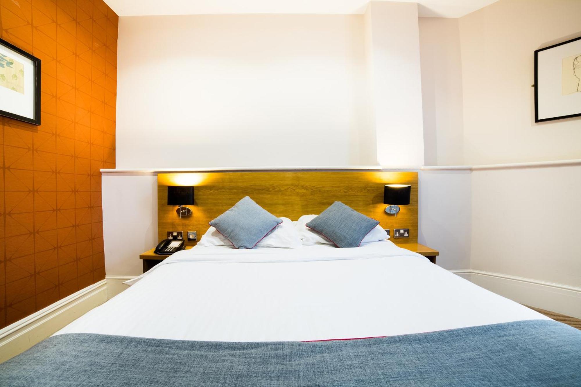 Oyo Imperial Hotel Barrow-in-Furness Bagian luar foto