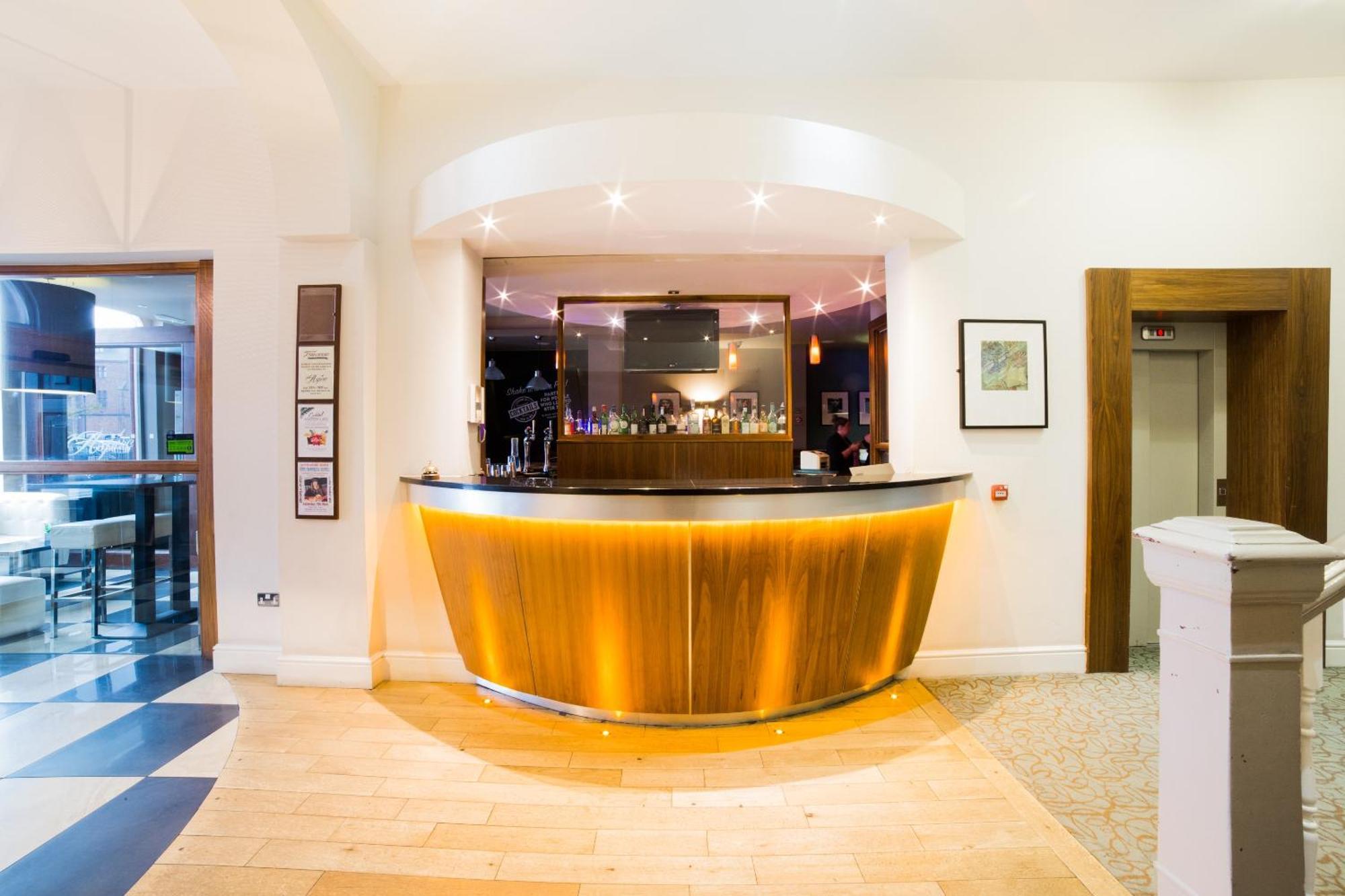 Oyo Imperial Hotel Barrow-in-Furness Bagian luar foto