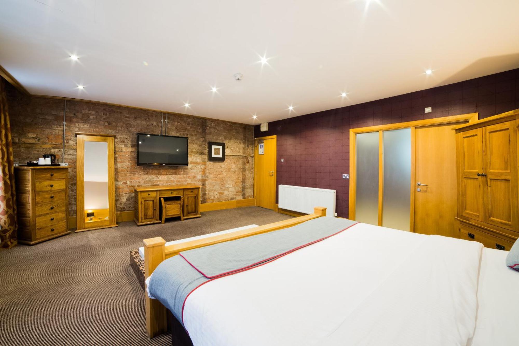 Oyo Imperial Hotel Barrow-in-Furness Bagian luar foto